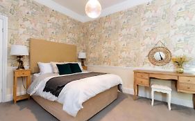 Spacious 3 Bed Apartment In Central Saltburn